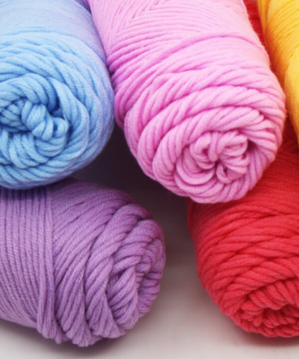 Milk cotton 8 ply yarn